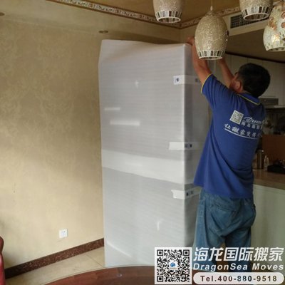 新加坡留学生行李回国到北京