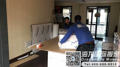 英国毕业回国行李到上海