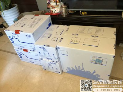 寄PVC手套去新加坡